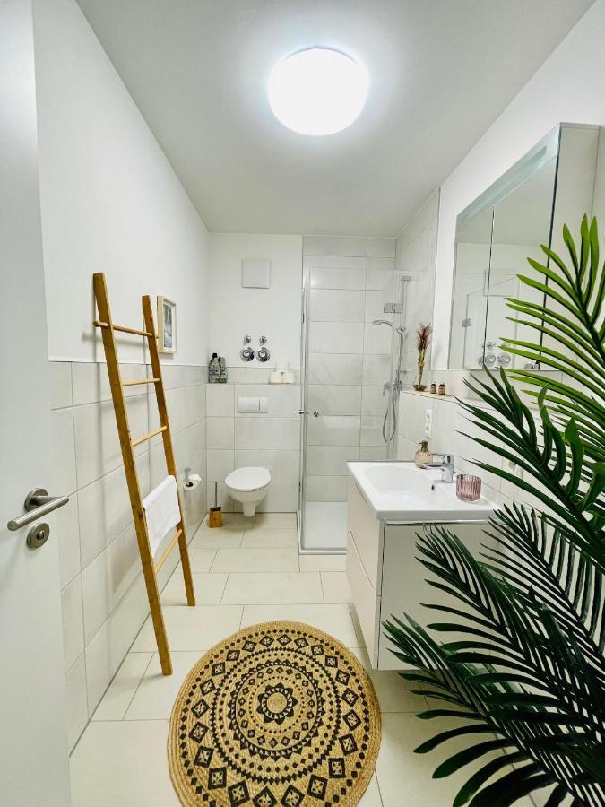 Klassen Stay - Exklusives Apartment Am Hbf - Kueche, Netflix, Kingsizebett Кобленц Екстер'єр фото